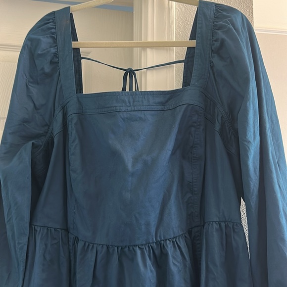 Elegant Blue Women's Dress - Picture 2 of 3